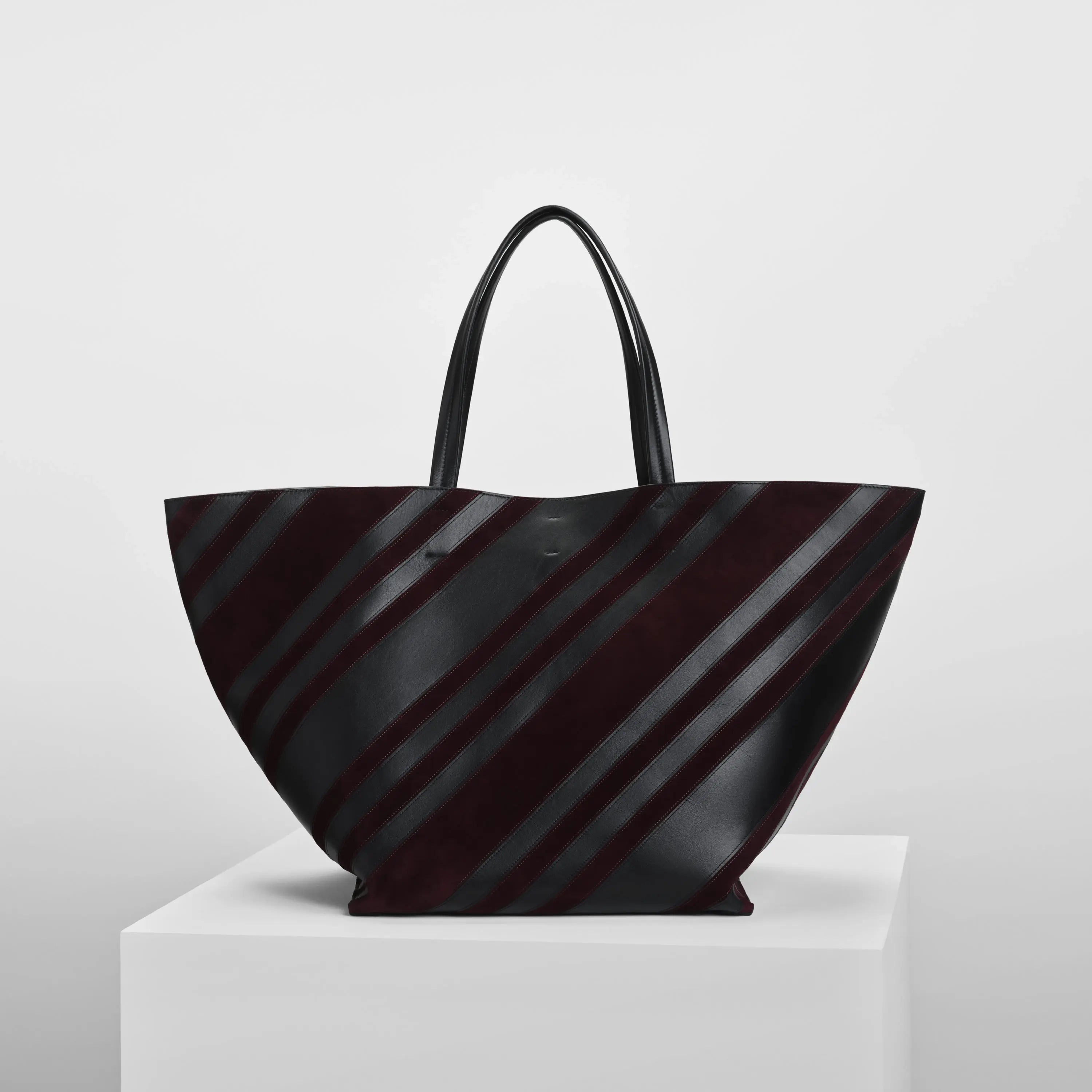 Bibiy FLORET BOX BAG ブラック　ブラック BIBIY. MADE | B. FLORET BOX BAG BLACK｜Bibiy.