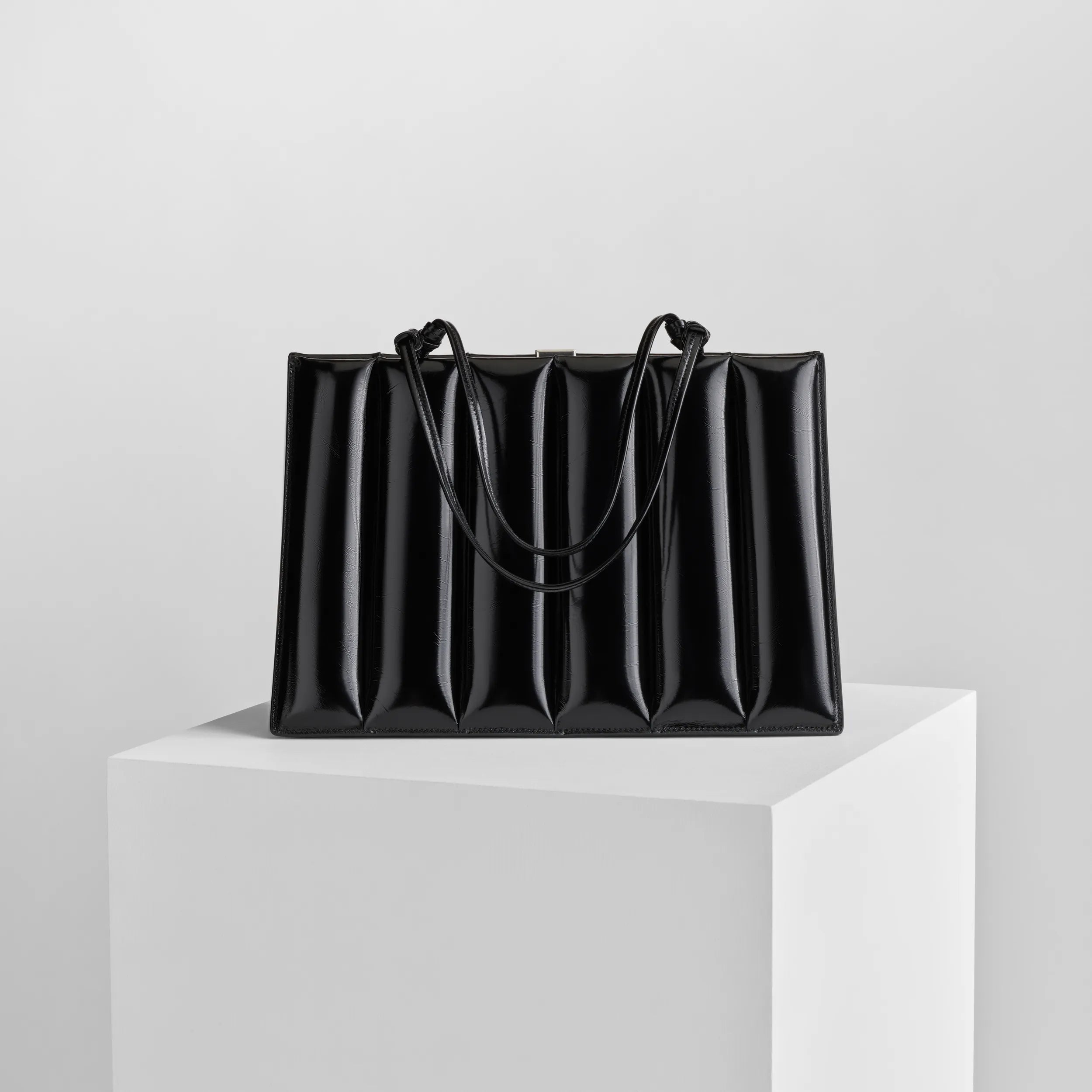 PHOEBE PHILO ブラック レザー ビジネスバッグ ショルダーバッグ PHOEBE PHILO | BAGS
