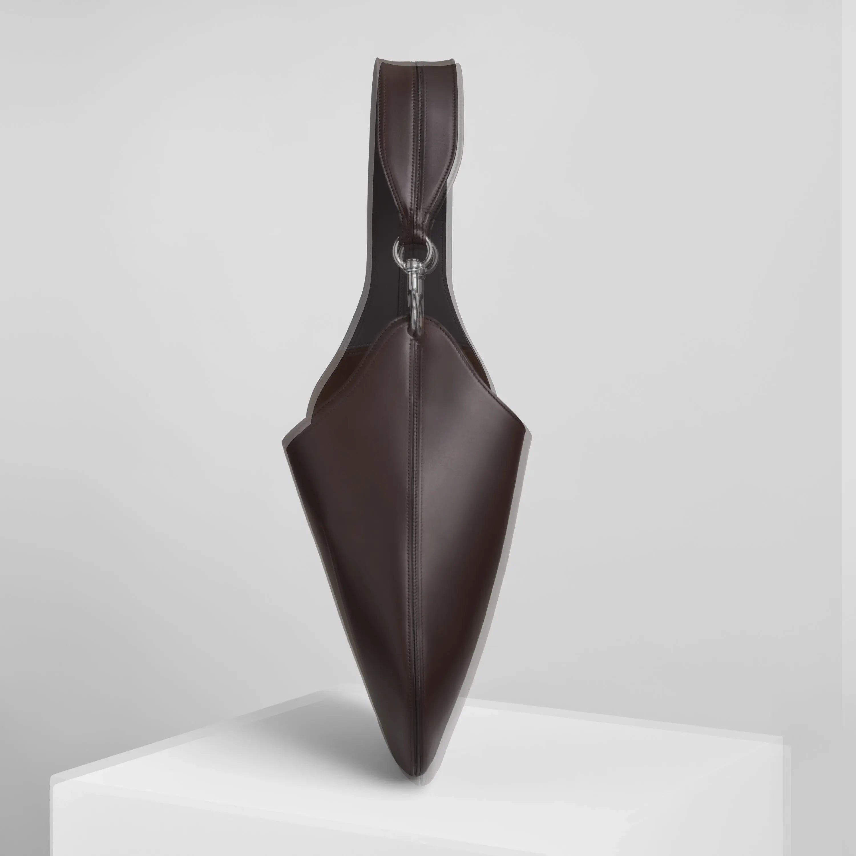 【高級感溢れる光沢が魅力】PHOEBE PHILO BEAN BAG ハンドバッグ PHOEBE PHILO | BEAN BAG | CHOCOLATE BROWN LEATHER