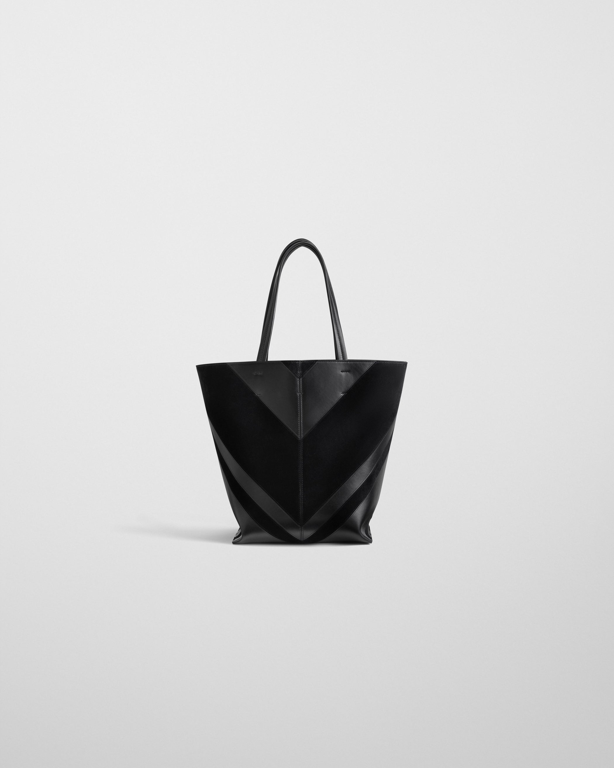 Back view of POT CABAS BAG in black suede leather