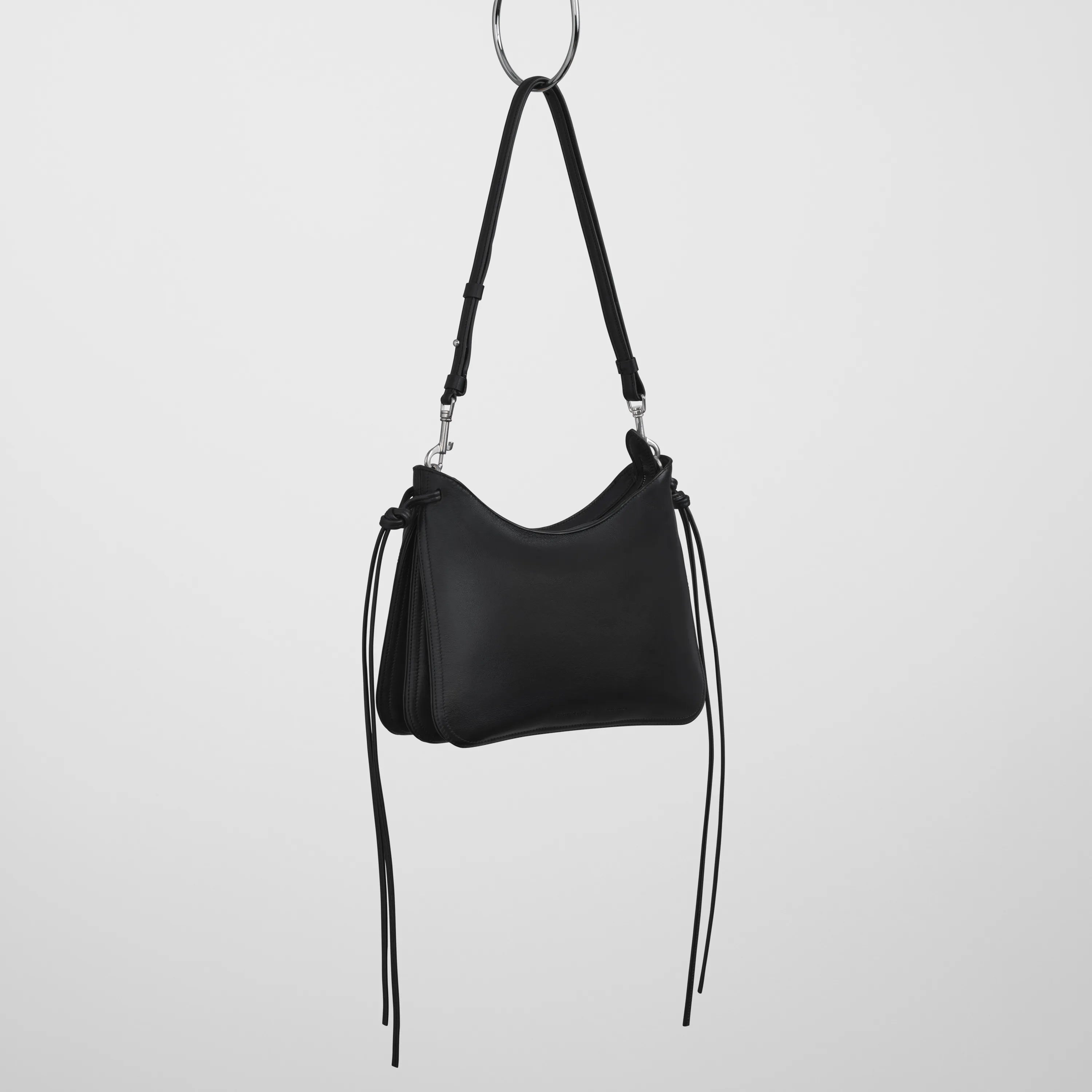 【お出かけに!】PHOEBE PHILO SMALL GIG BAG ショルダーバッグ PHOEBE PHILO | SMALL GIG BAG | BLACK LEATHER