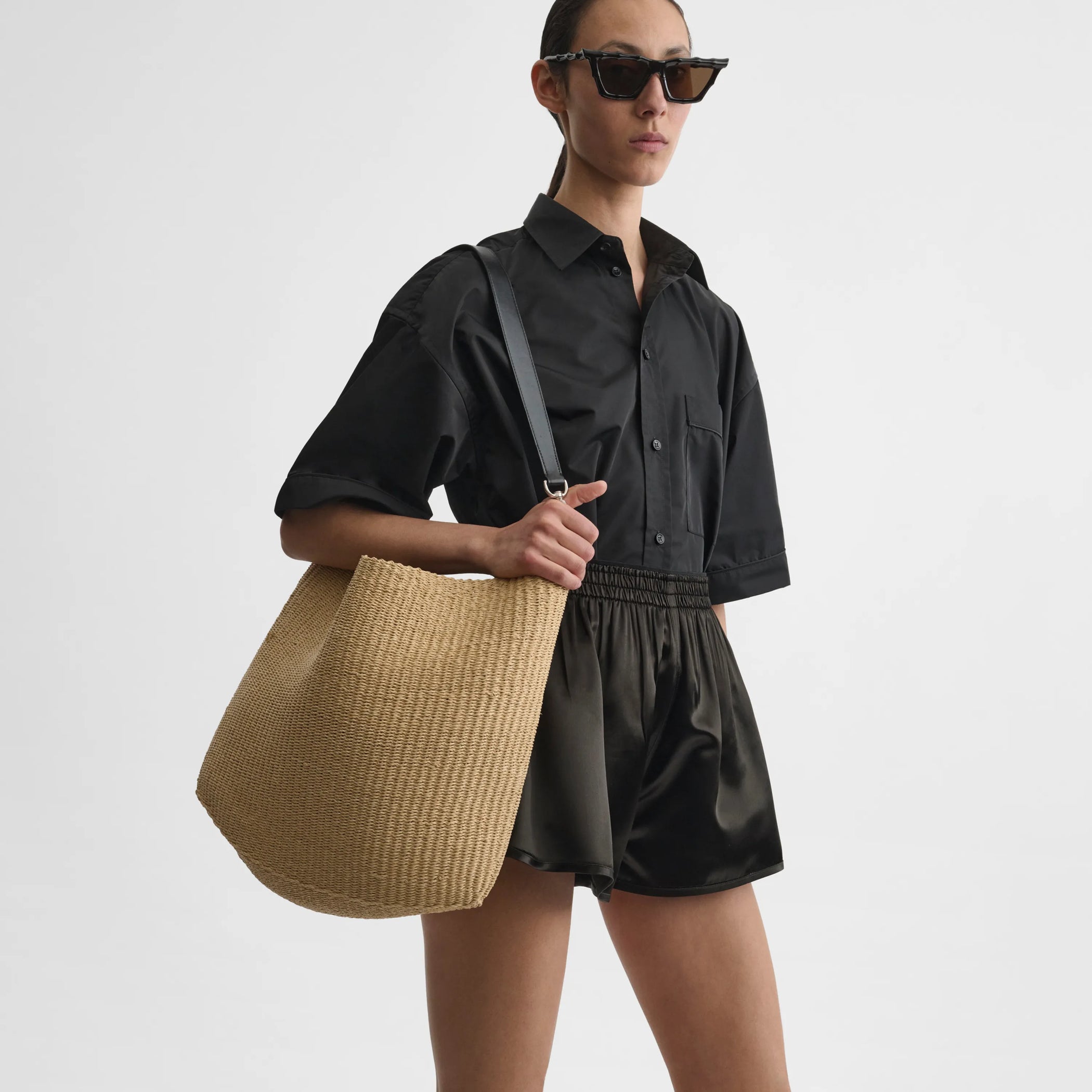 Side view of slope sling in natural woven viscose 