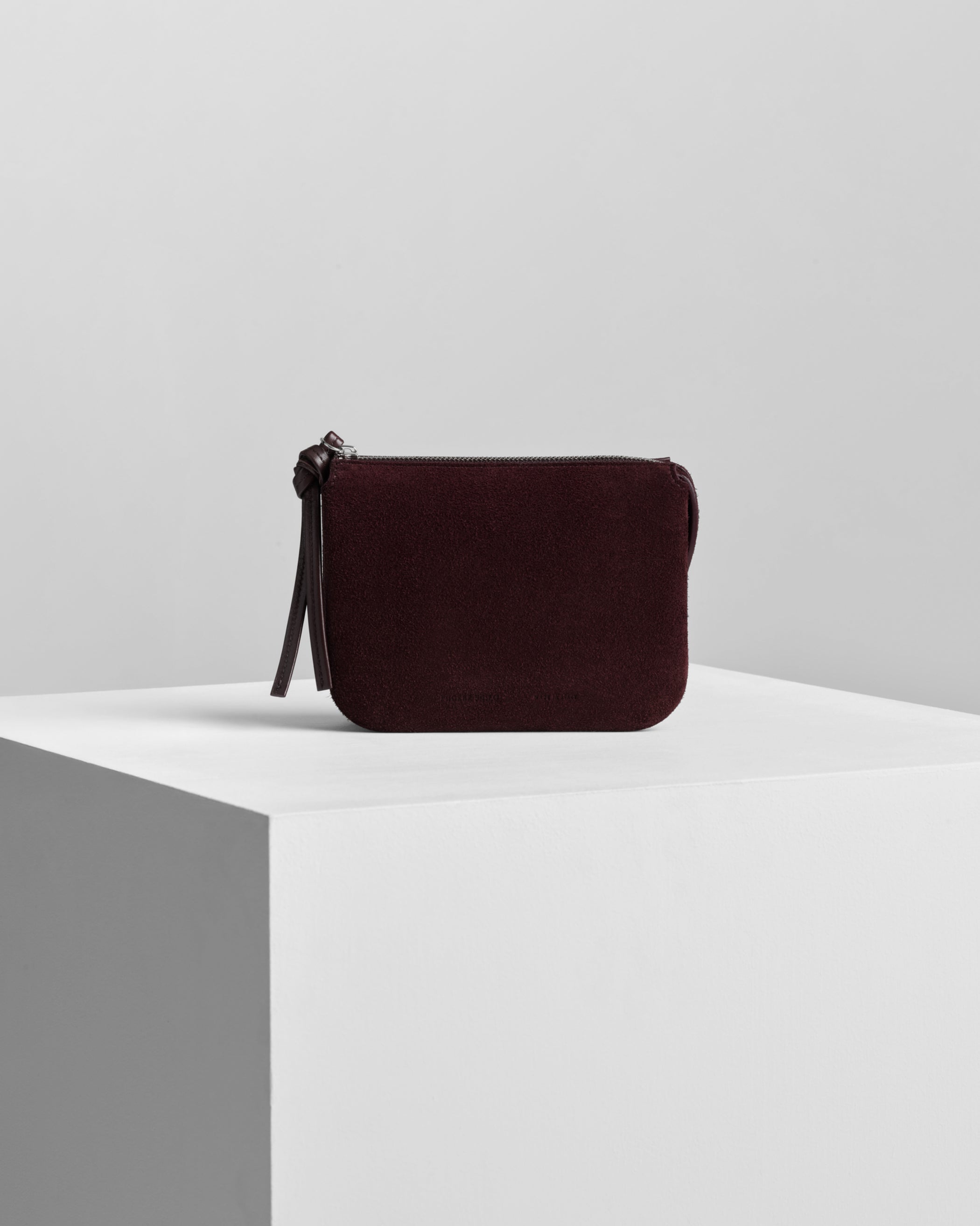 Front view of POCKET GIG in oxblood suede leather