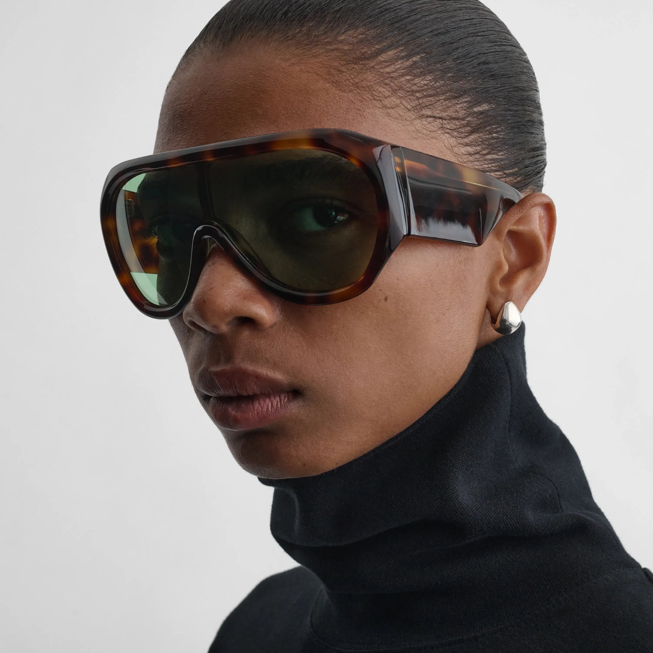 海外希少【PHOEBE PHILO】ピークサングラス ブラック PHOEBE PHILO | SUNGLASSES