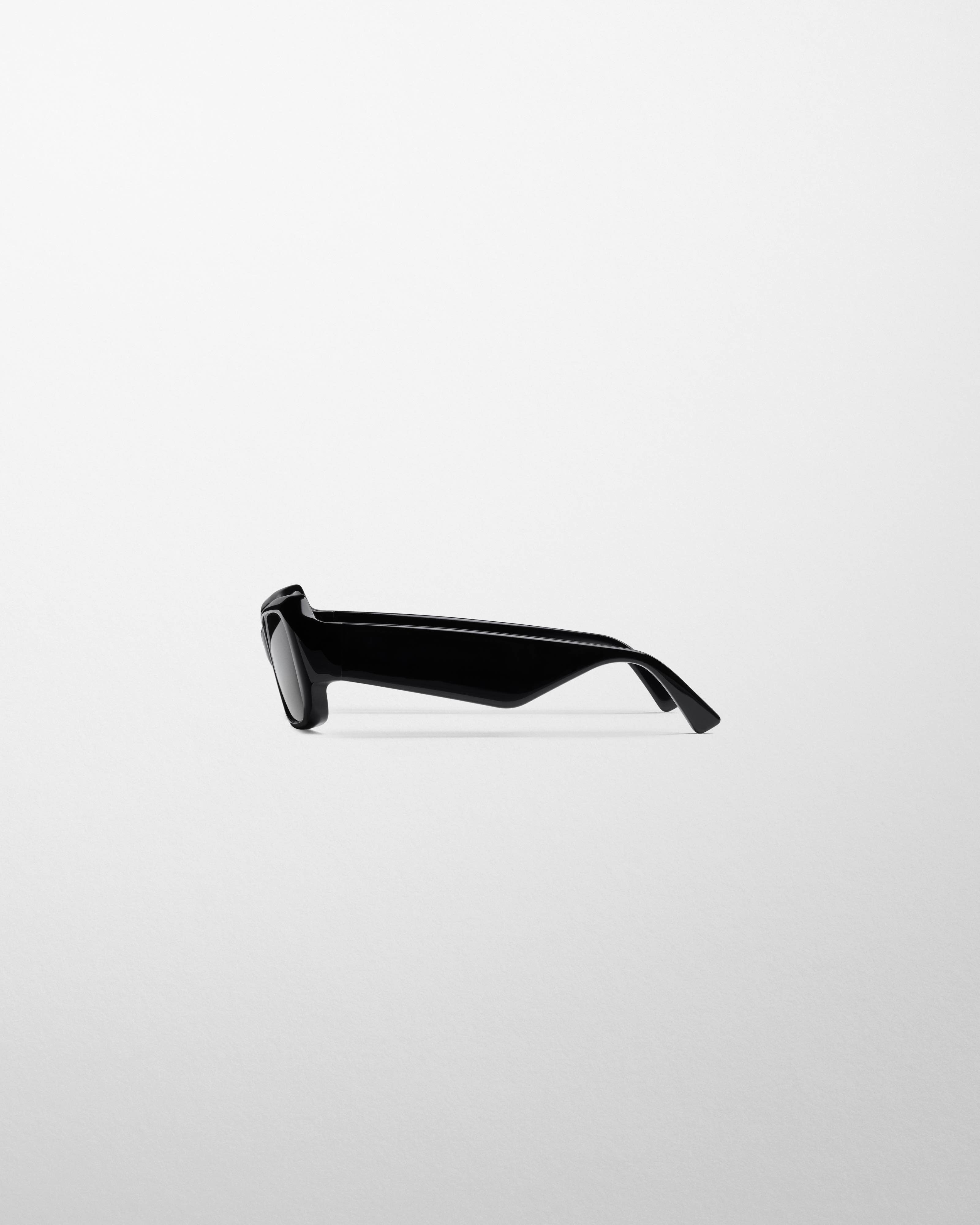 PHOEBE PHILO | SCORE SUNGLASSES | black acetate