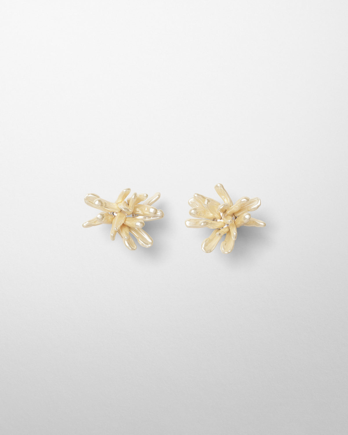 Front view of CLUSTER EARRINGS in gold