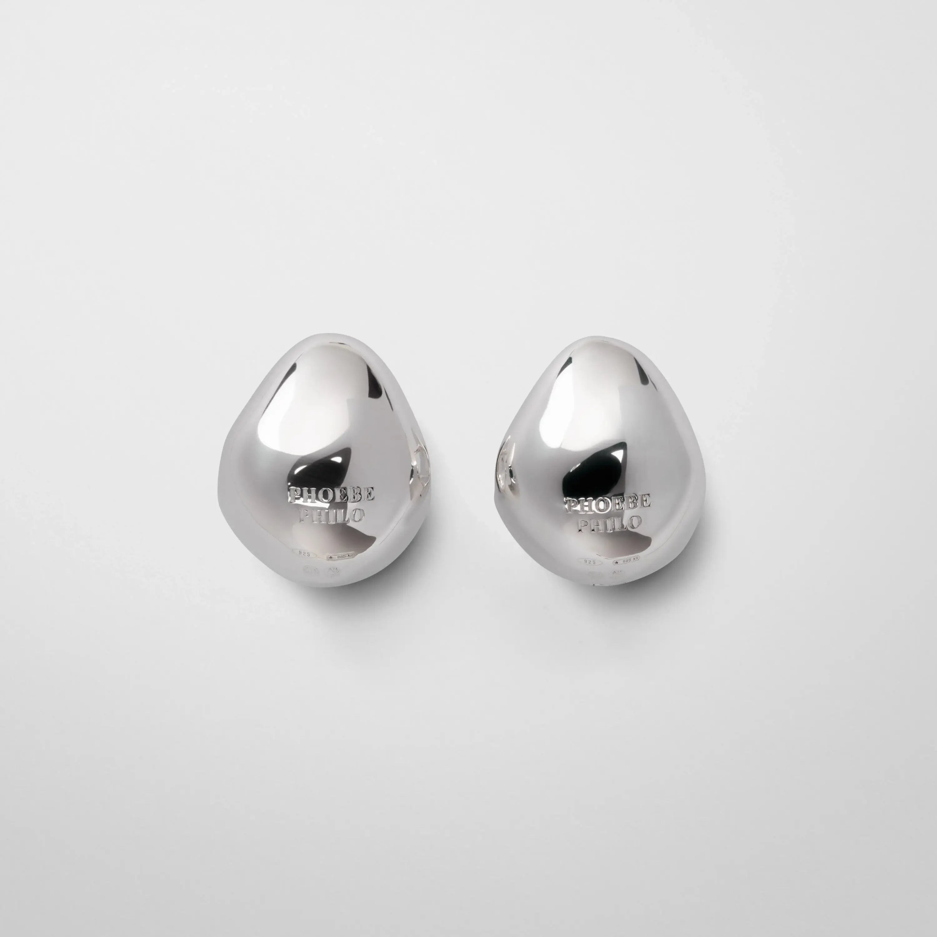 【PHOEBE PHILO】ペブル スタッドピアス スターリングシルバー PHOEBE PHILO | PEBBLE STUD EARRINGS | STERLING SILVER