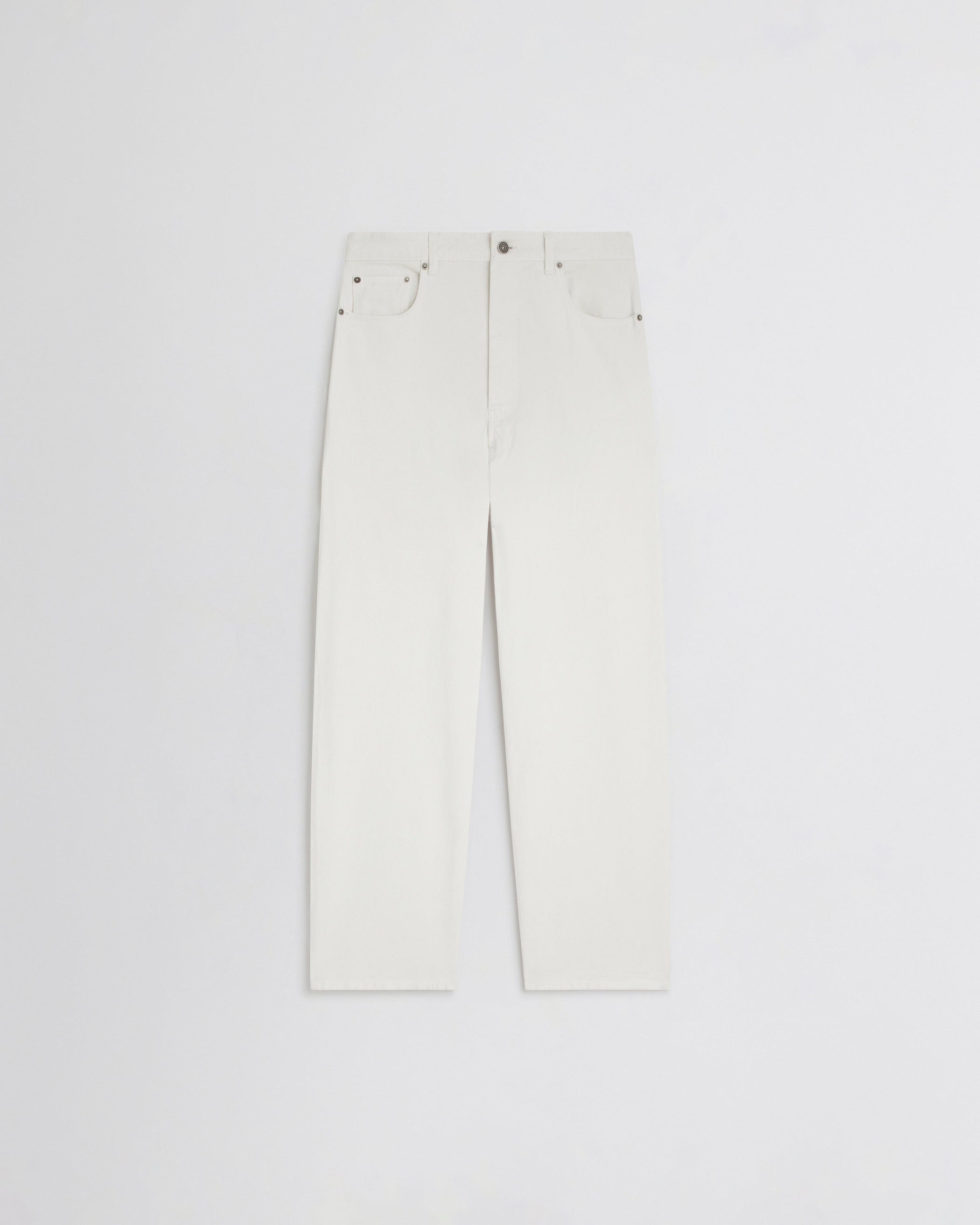 Flat front view of DROP JEANS in chewing gum cotton