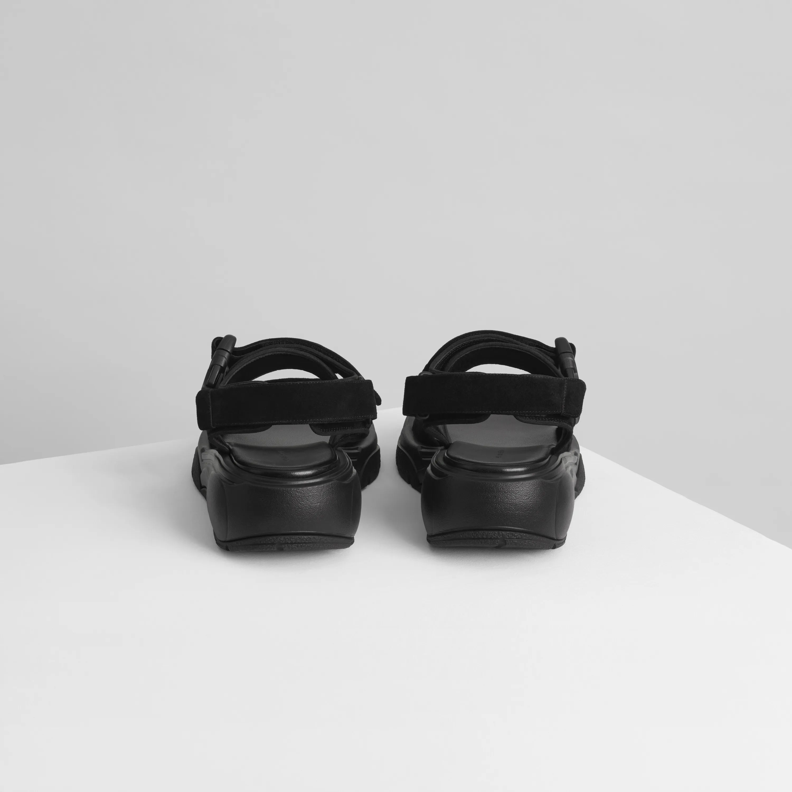 【PHOEBE PHILO】ペースランナー サンダル ブラック スエード PHOEBE PHILO | PACE RUNNER | BLACK SUEDE
