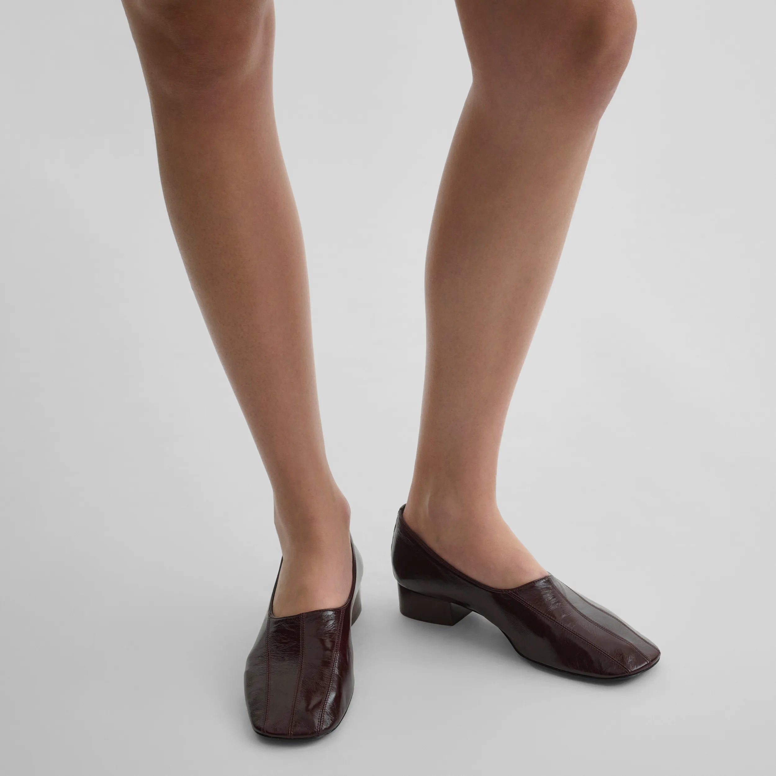 【PHOEBE PHILO】新作 CLUB SLIPPER in oxblood shiny leather PHOEBE PHILO | CLUB SLIPPER | OXBLOOD SHINY LEATHER