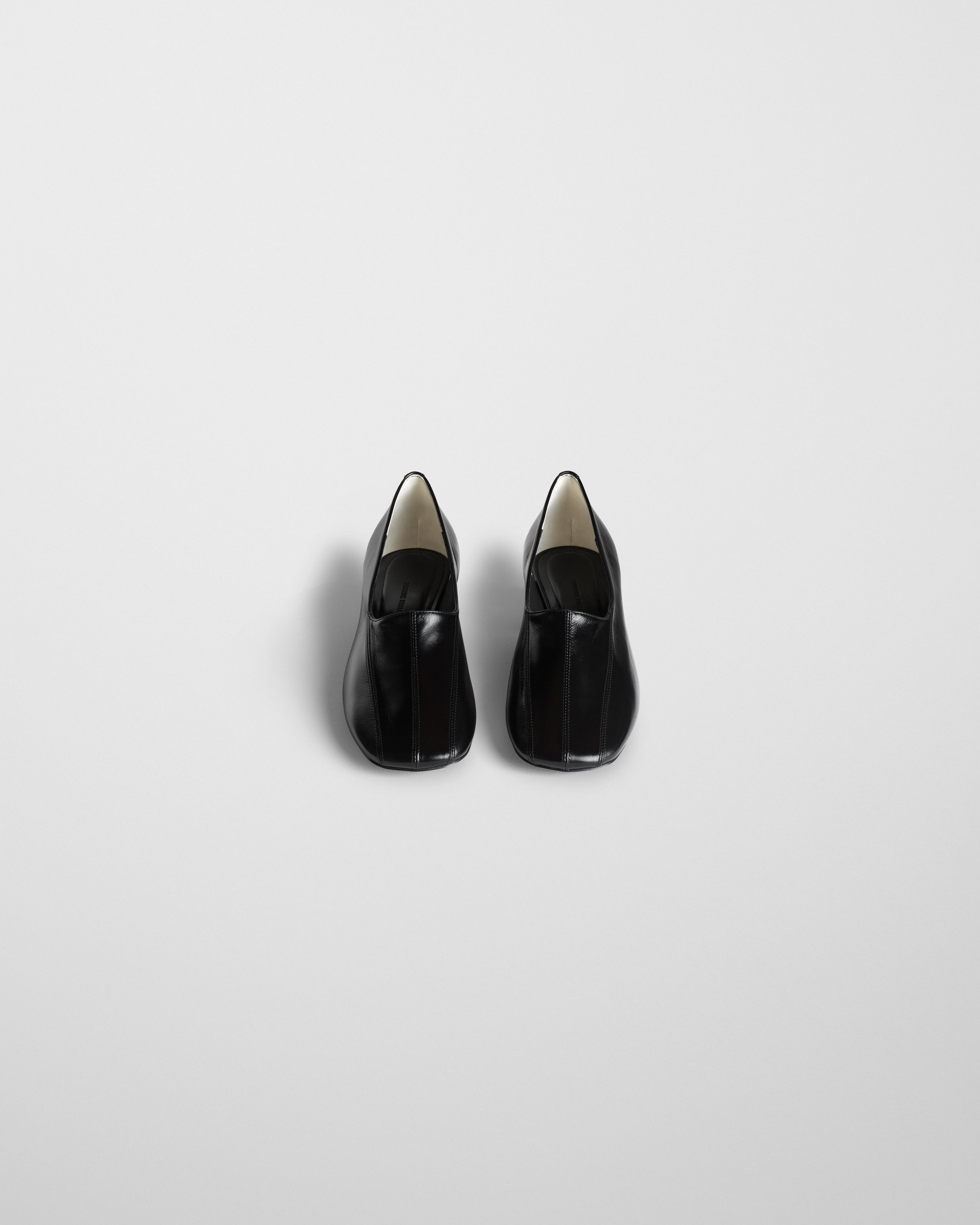 PHOEBE PHILO | CLUB SLIPPER | BLACK SHINY LEATHER