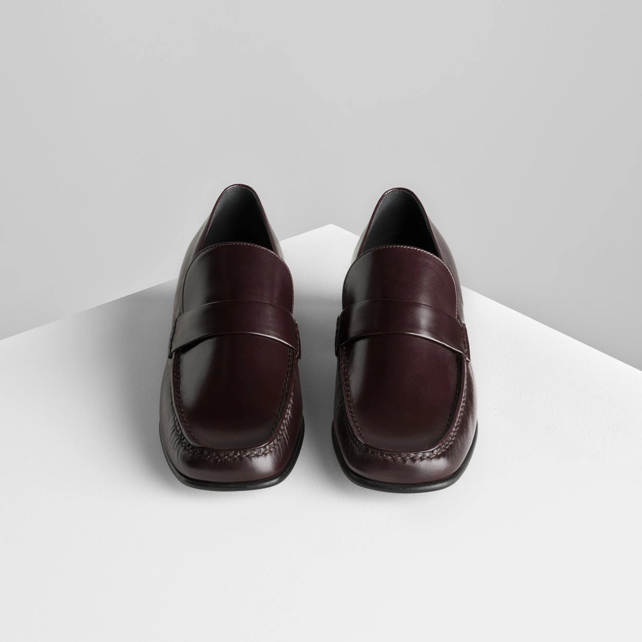 Top front view of man&#39;s loafer in oxblood leather