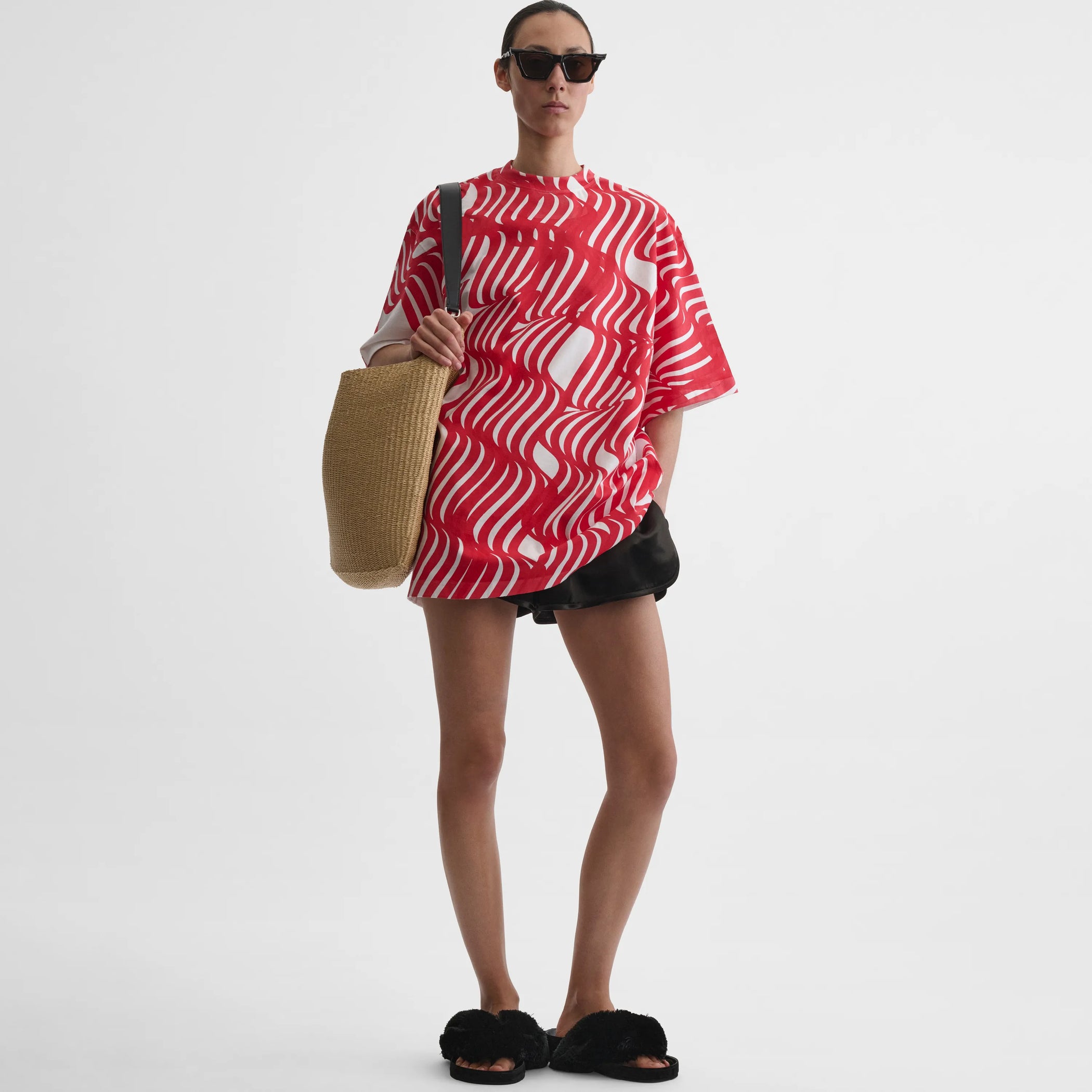 Front view of wave t-shirt in white cotton jersey