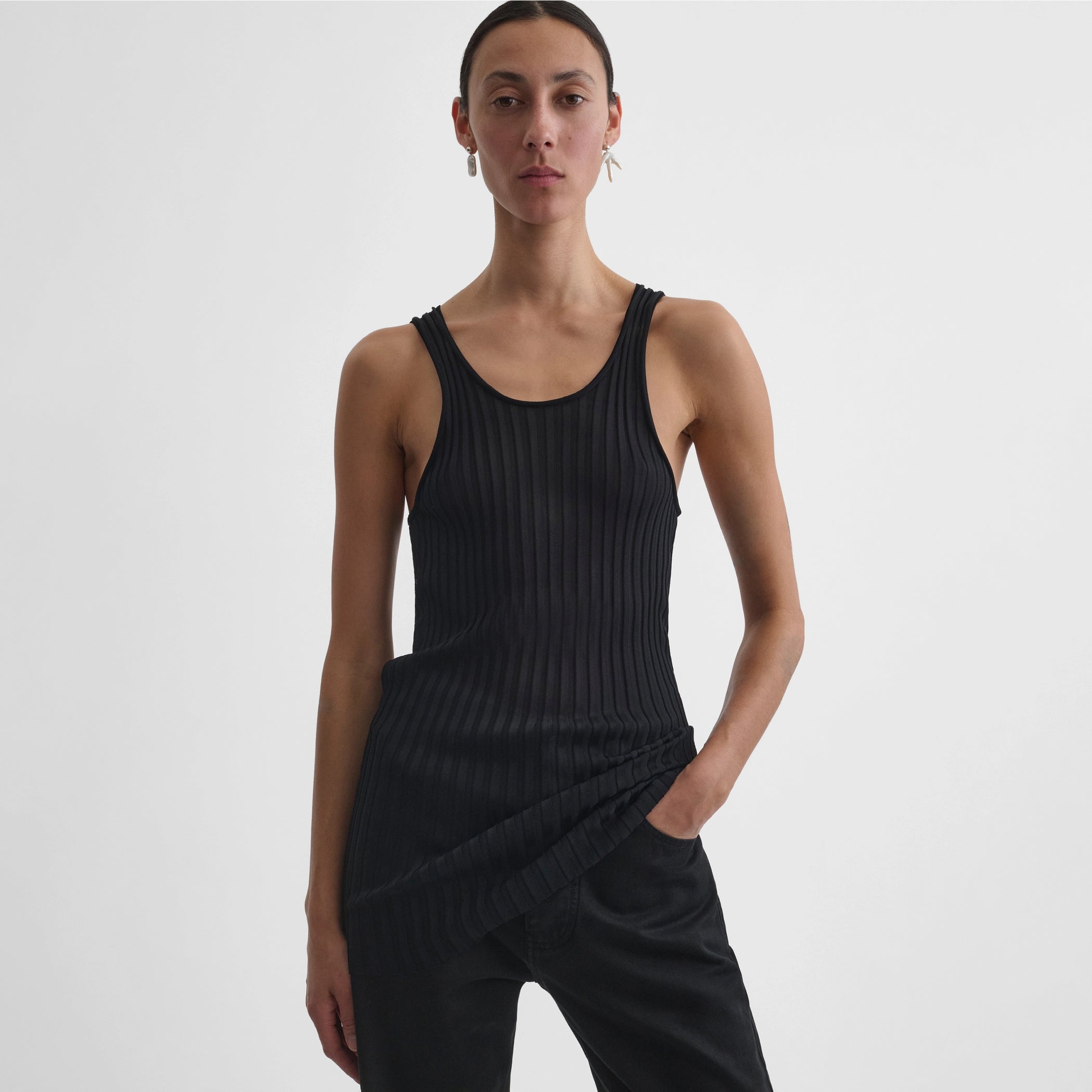 SCOOP RIBBED TANK | black viscose