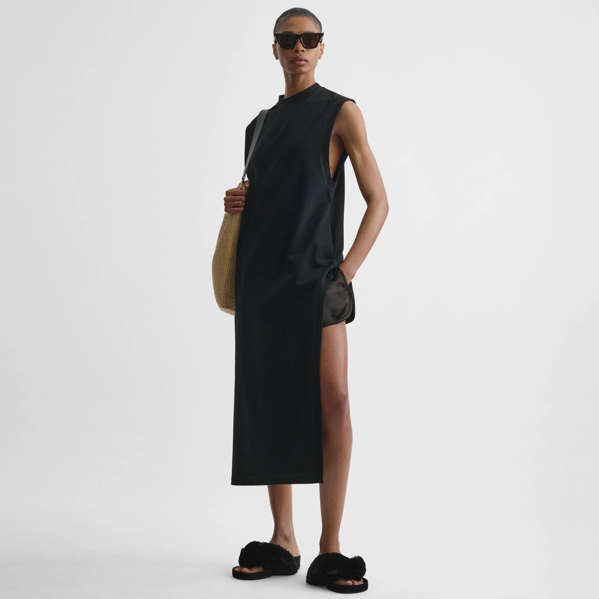 Front view of reversible train tank in black cotton