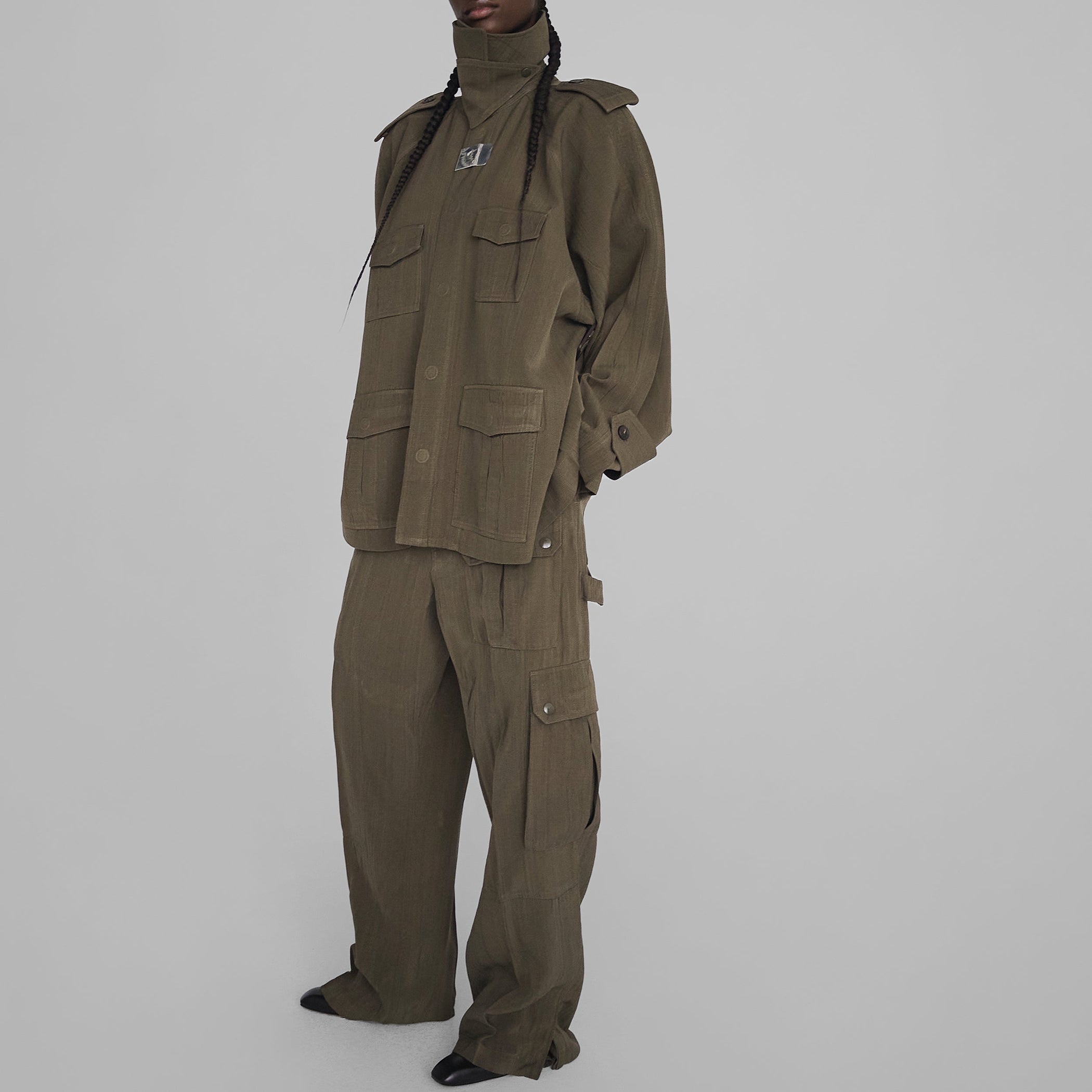 Front view of model wearing SAFARI JACKET in shroom