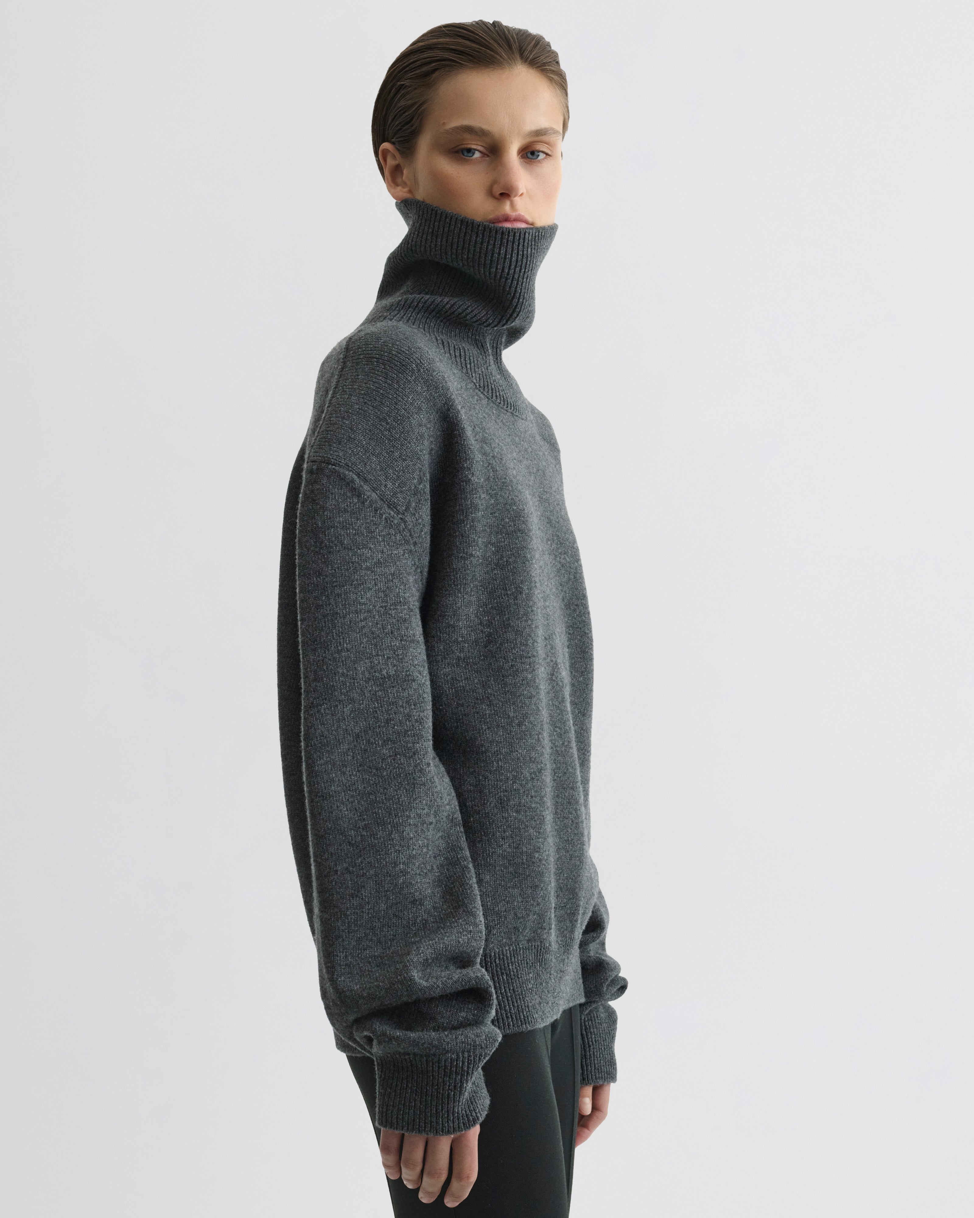 PATCH SHOULDER JUMPER | grey melange wool cashmere