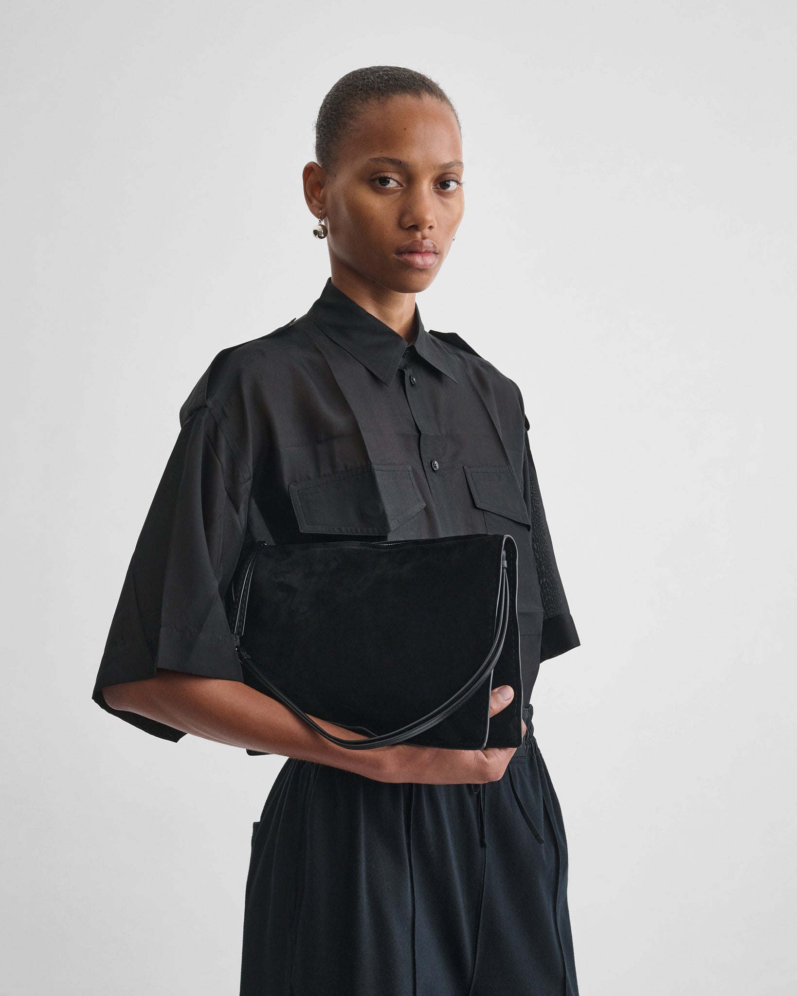 【オンライン完売品】Hand Light / SD Pochette PHOEBE PHILO | GLOVE POCHETTE | BLACK SUEDE
