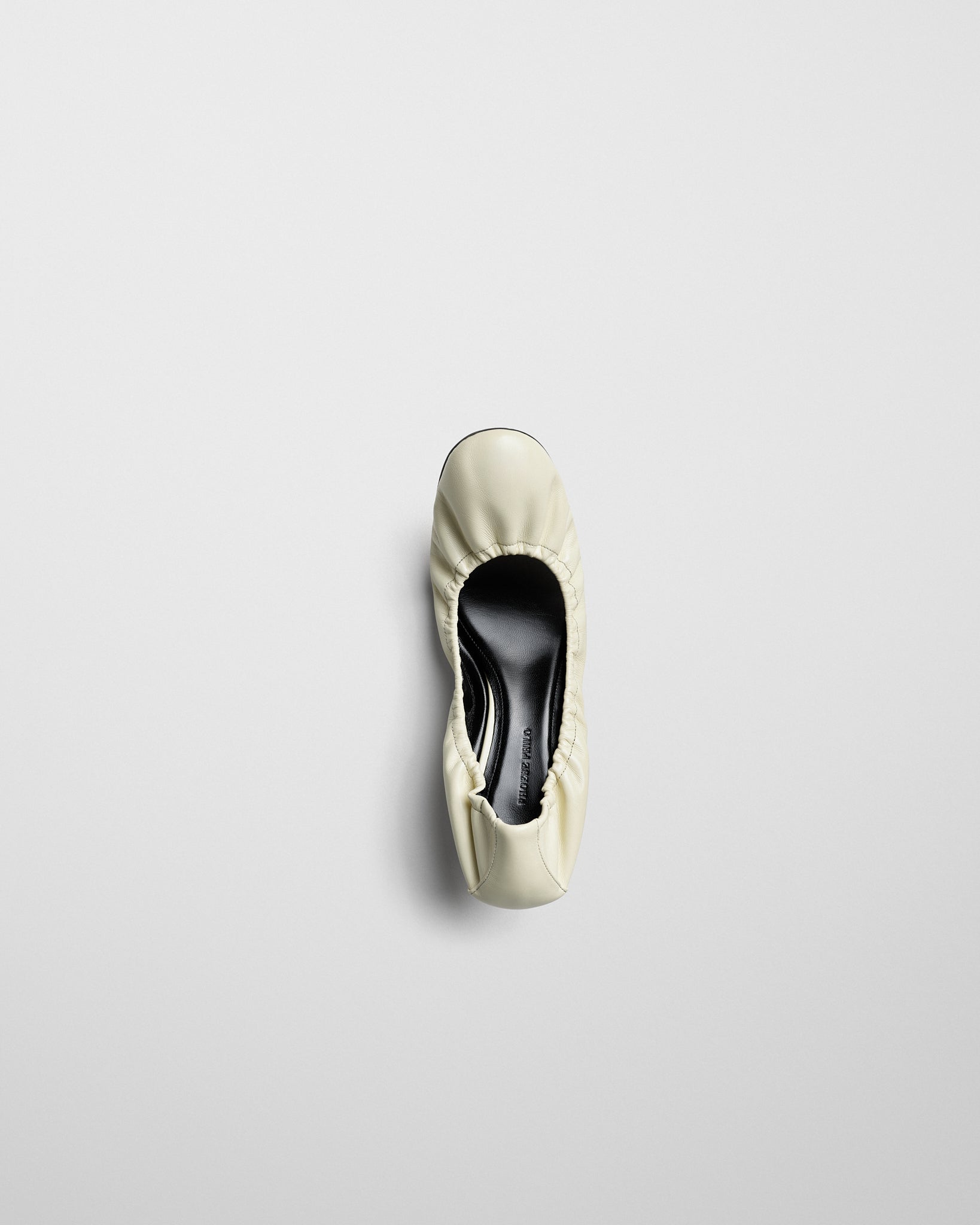 View of LOW PUCKER PUMP 45 in cream leather