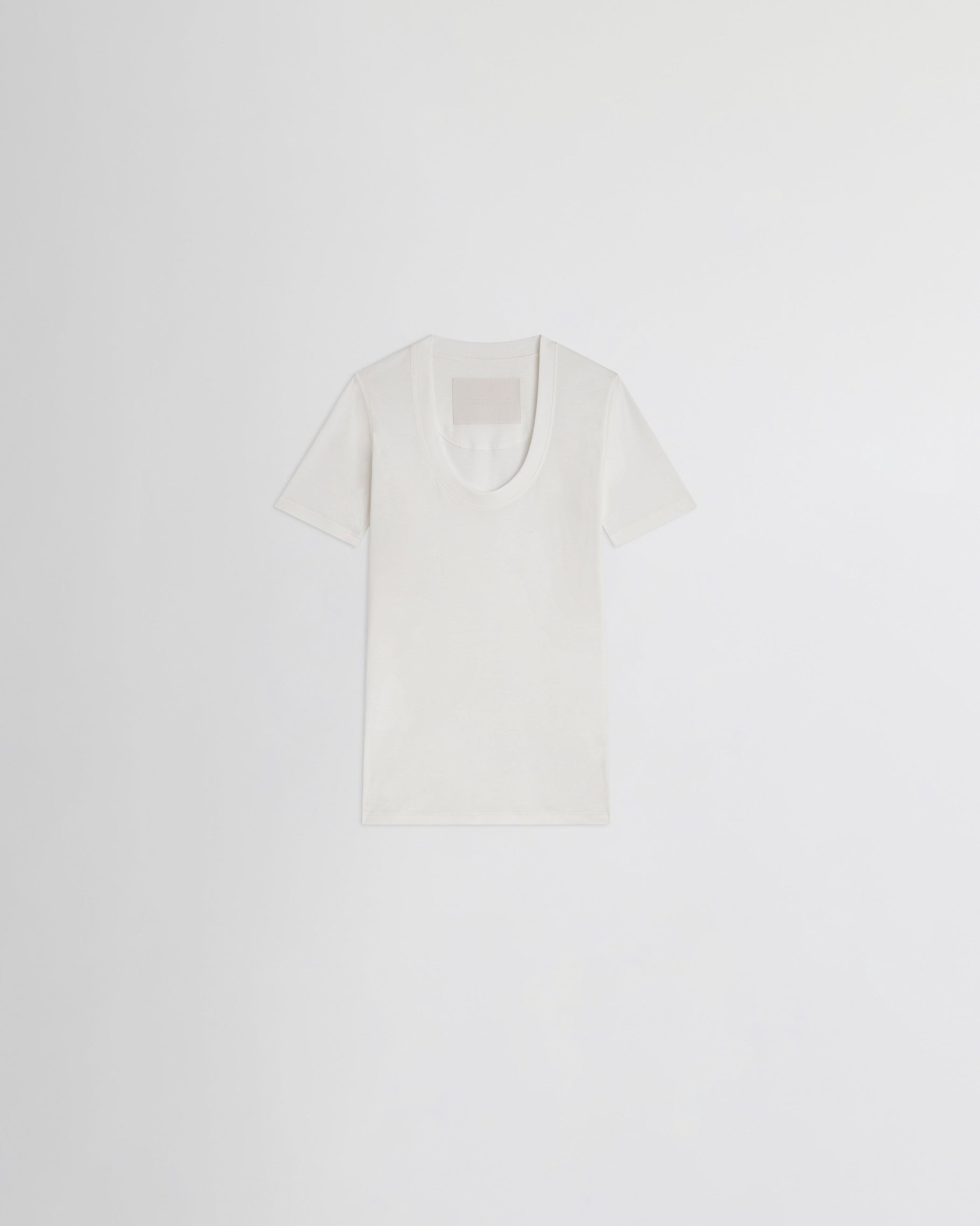 View of SCOOP T. in ivory cotton