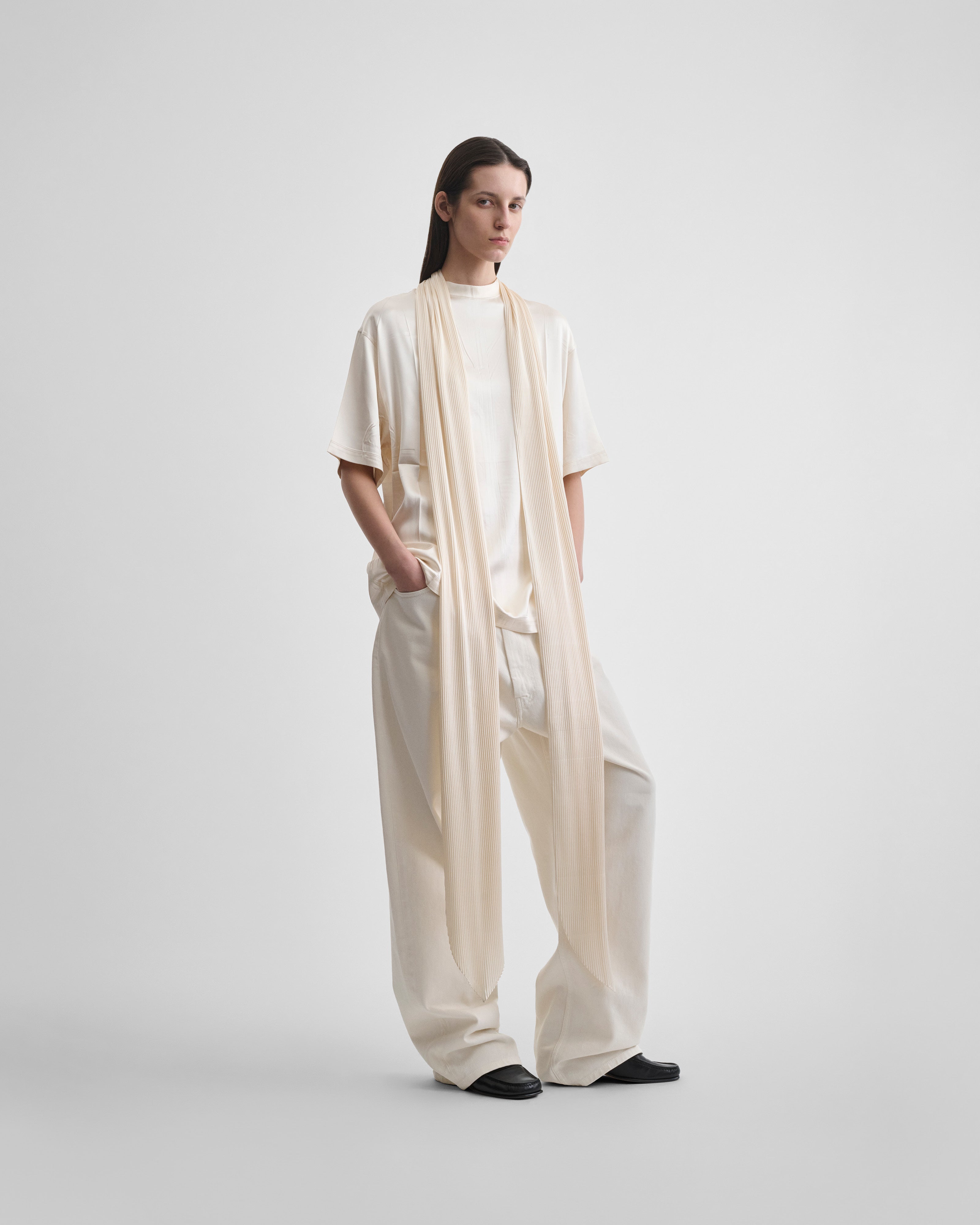 【オフホワイト（15）】フィブリルロンTEEスカーフブラウス ADAM ET ROPE'｜フィブリルロンTEEスカーフブラウス | Rakuten Fashion