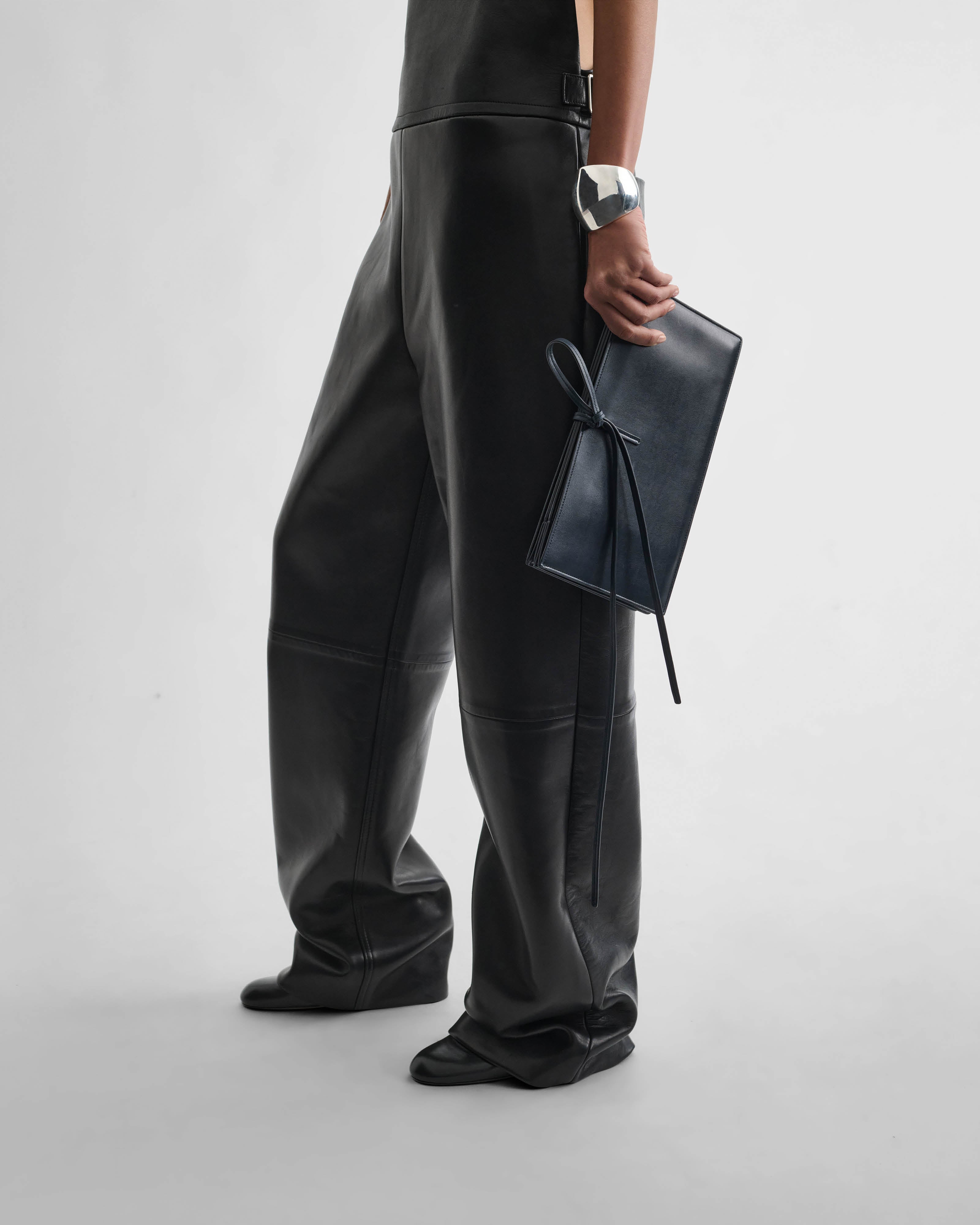 PHOEBE PHILO | SPLAY CLUTCH | dark navy leather