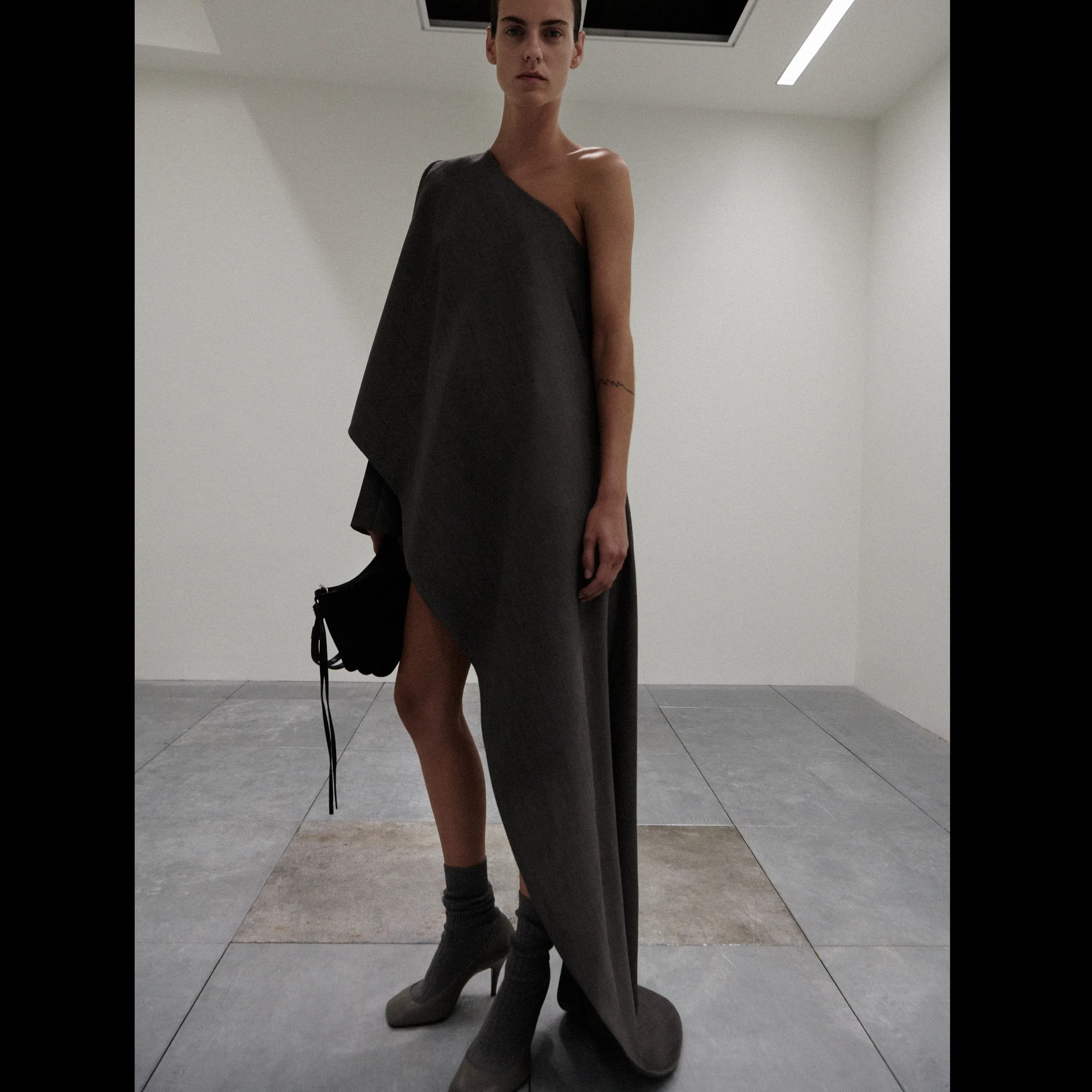 PHOEBE PHILO | B JAN - JUN 2025